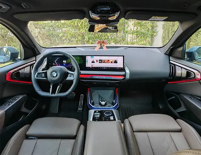 BMW X3 Pack M 2025 (premium), vue latérale, location voiture · Agadir, Maroc