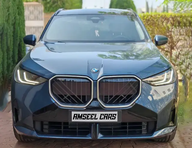 BMW X3 Pack M 2025 (premium), vue avant, location voiture · Agadir, Maroc · AmseelCars