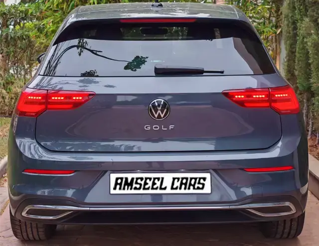 Volkswagen Golf 8 1.5 eTSI 150 DSG 2024 · intérieur · Louer à Agadir | AmseelCars · premium Volkswagen Golf 8 1.5 eTSI 150 DSG 2024 (premium), intérieur, location voiture · Agadir, Maroc