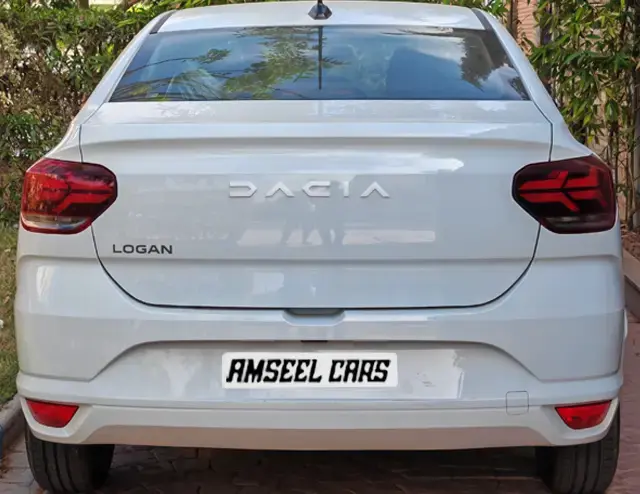 Dacia Logan 2024 · intérieur · Louer à Agadir | AmseelCars · citadine Dacia Logan 2024 (citadine), intérieur, location voiture · Agadir, Maroc